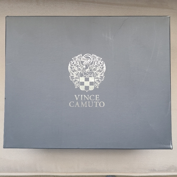 NIB Vince Camuto Fritzey Booties - Picture 7 of 8